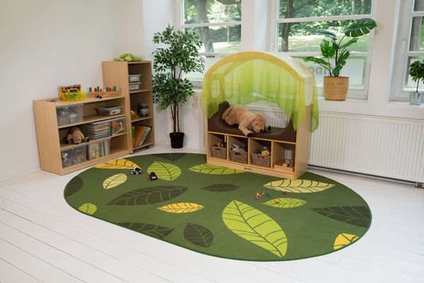 Leketeppe med bladmønster – 300 x 200 cm
